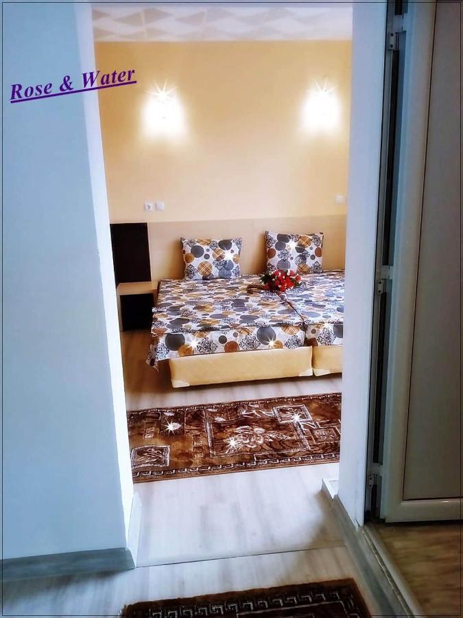 פאבל באניה Rose & Water Guest House מראה חיצוני תמונה