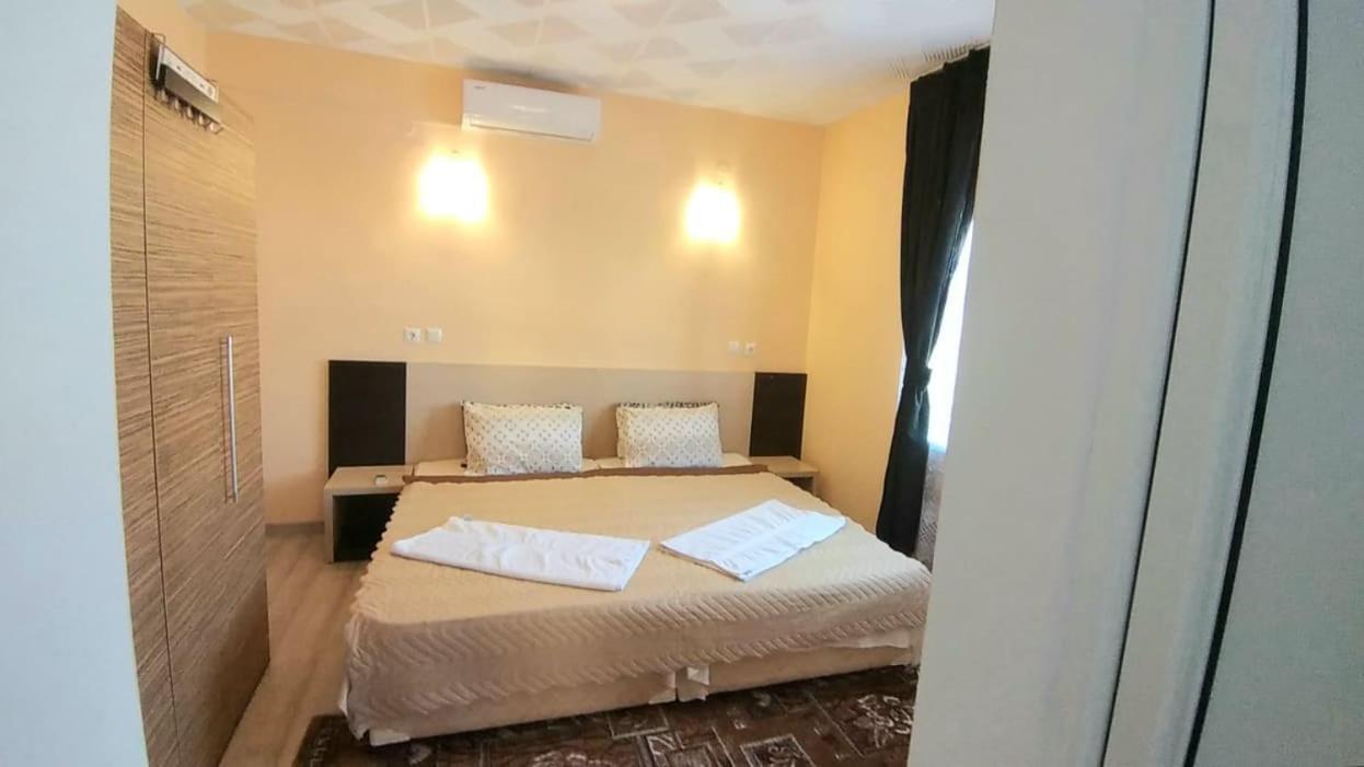 פאבל באניה Rose & Water Guest House מראה חיצוני תמונה