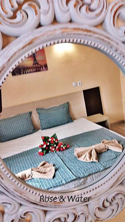 פאבל באניה Rose & Water Guest House מראה חיצוני תמונה