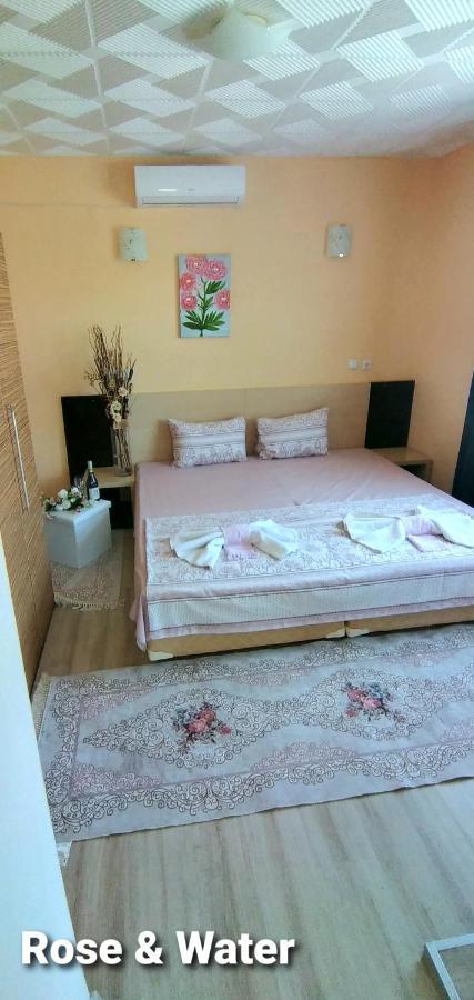 פאבל באניה Rose & Water Guest House מראה חיצוני תמונה