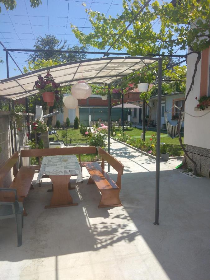 פאבל באניה Rose & Water Guest House מראה חיצוני תמונה