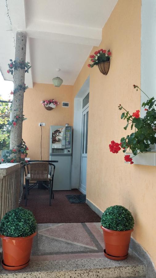 פאבל באניה Rose & Water Guest House מראה חיצוני תמונה
