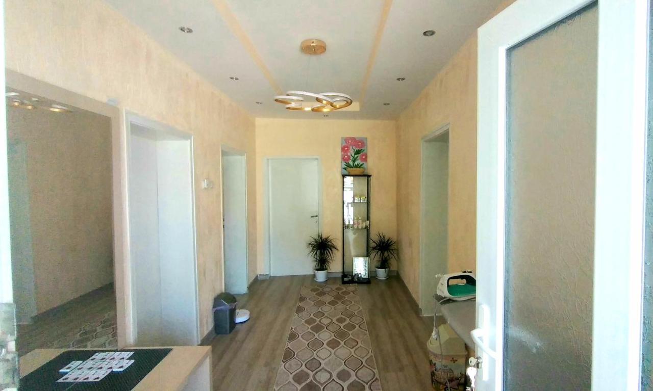 פאבל באניה Rose & Water Guest House מראה חיצוני תמונה