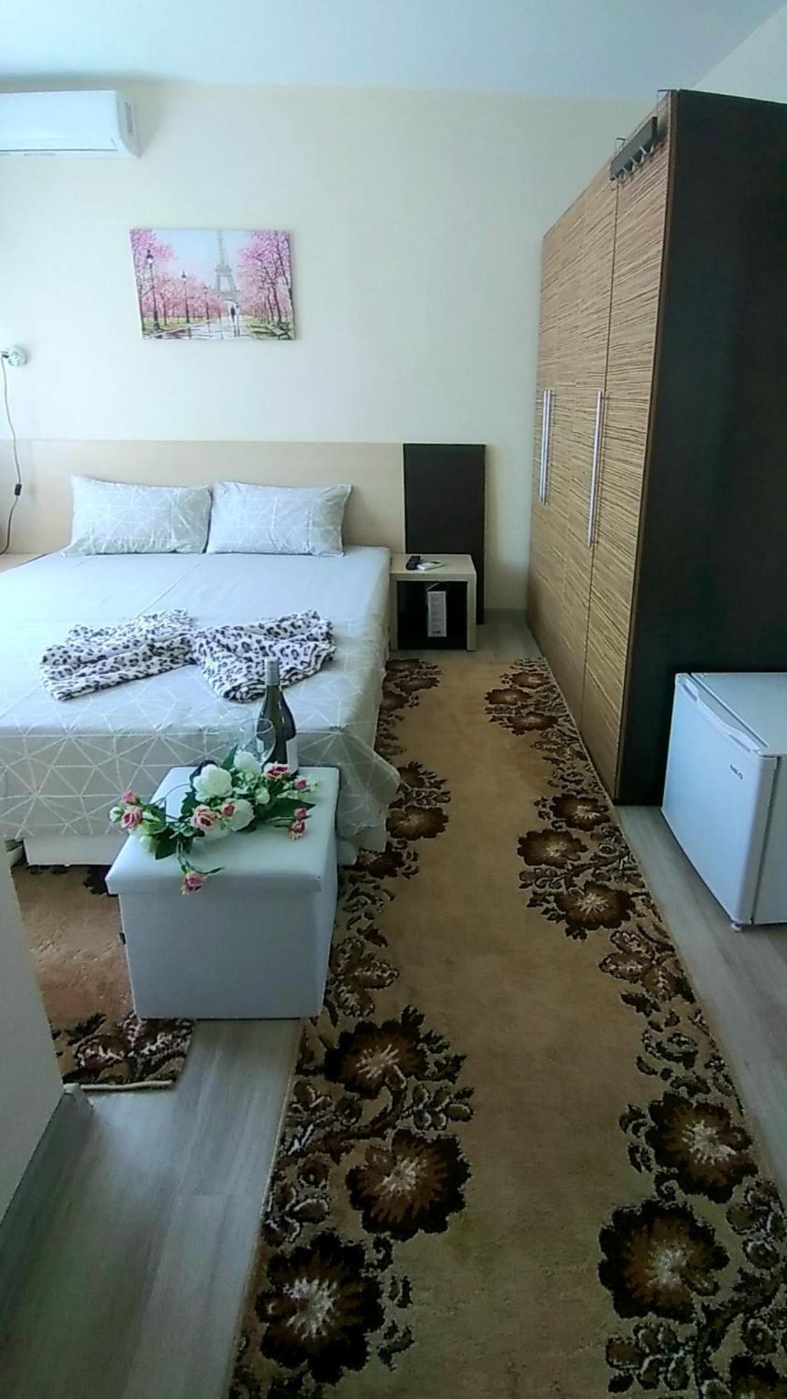 פאבל באניה Rose & Water Guest House חדר תמונה